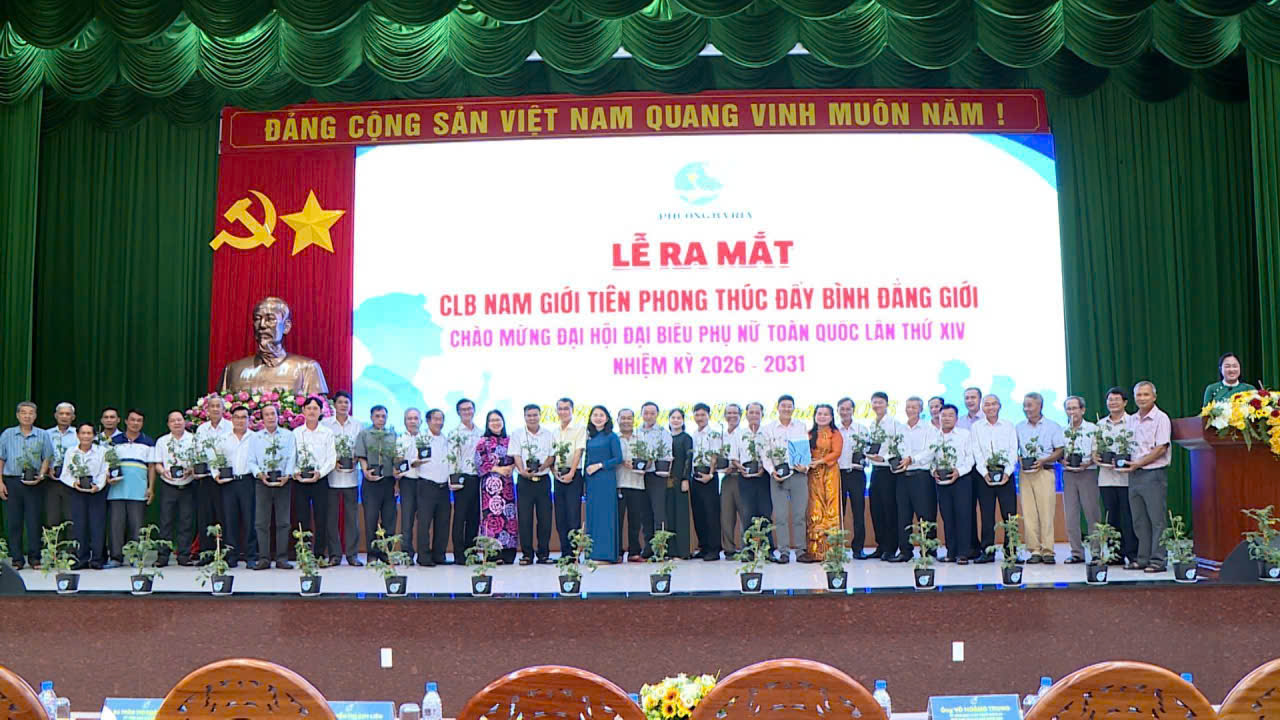 ... và ra mắt Câu lạc bộ “Nam giới tiên phong thúc đẩy bình đẳng giới”