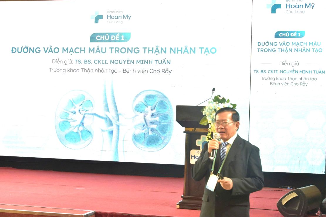Các bác sĩ chia sẻ kinh nghiệm tại hội thảo... Ảnh: CTV