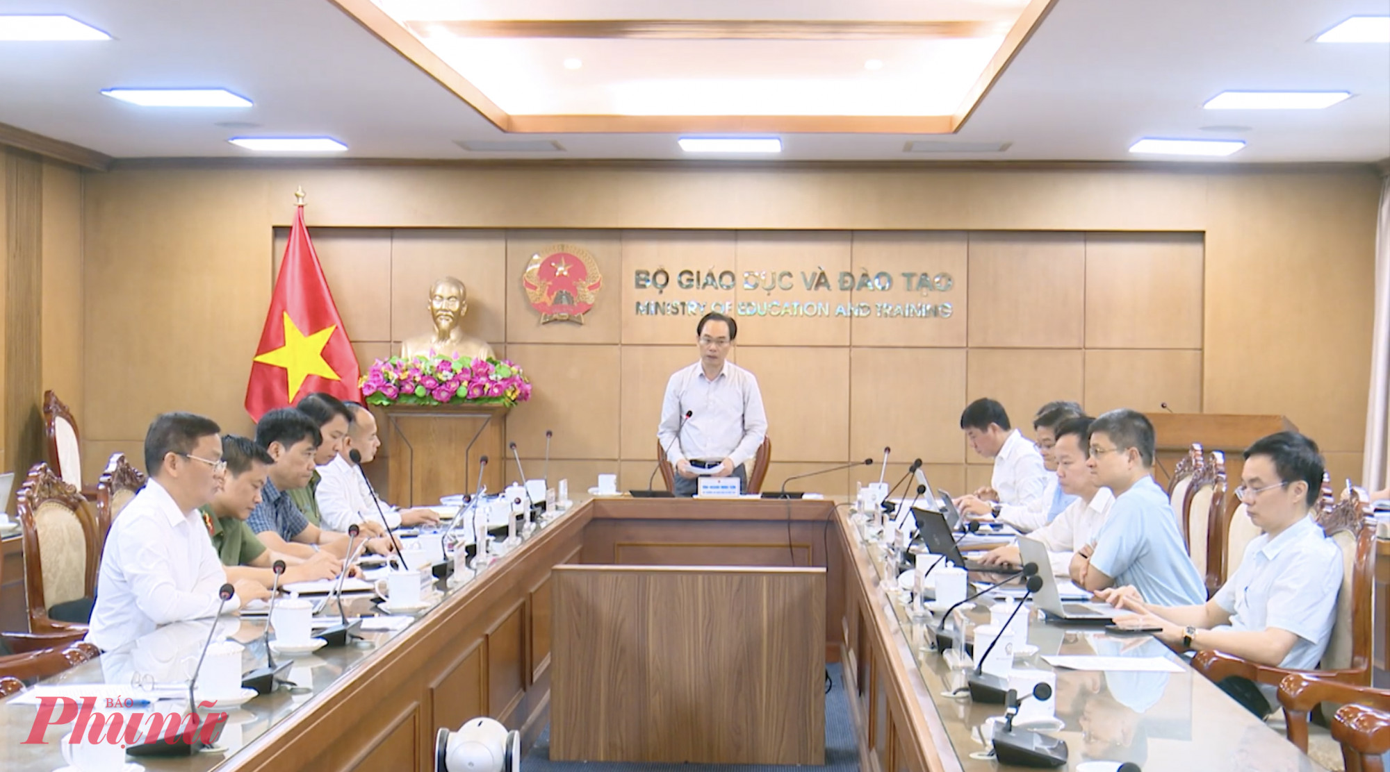 Bộ trưởng Bộ GD-ĐT GD-ĐT Hoàng Minh Sơn chia sẻ tại Hội nghị trực tuyến toàn quốc về công tác chuẩn bị kỳ thi tốt nghiệp THPT năm 2026- Ảnh: MOET