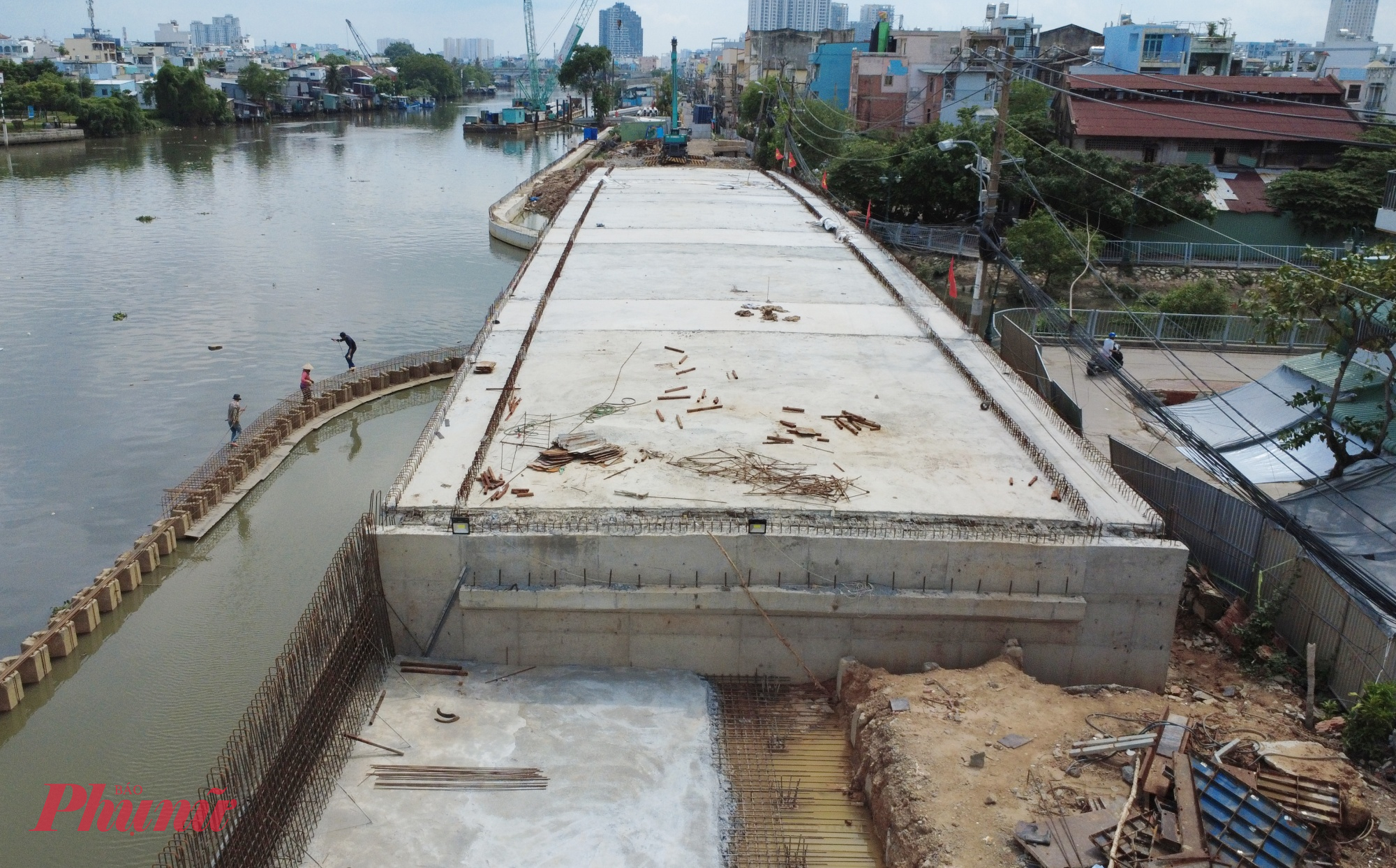 Cây cầu sẽ đóng vai trò kết nối liên tục tuyến đường dọc bờ Bắc kênh Đôi, tạo thuận lợi cho việc lưu thông khi dự án hoàn thành.