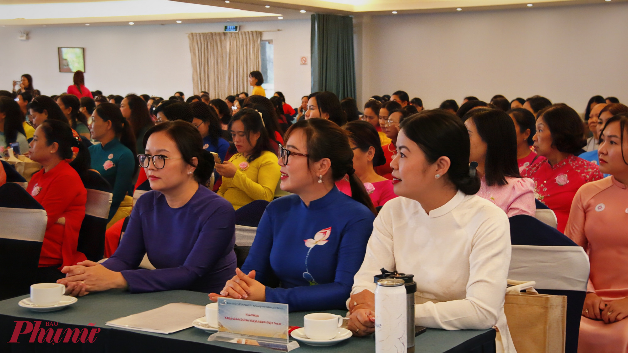 Đông đảo cán bộ hội các xã, phường tham dự hội nghị. Ảnh: Ngọc Trăm