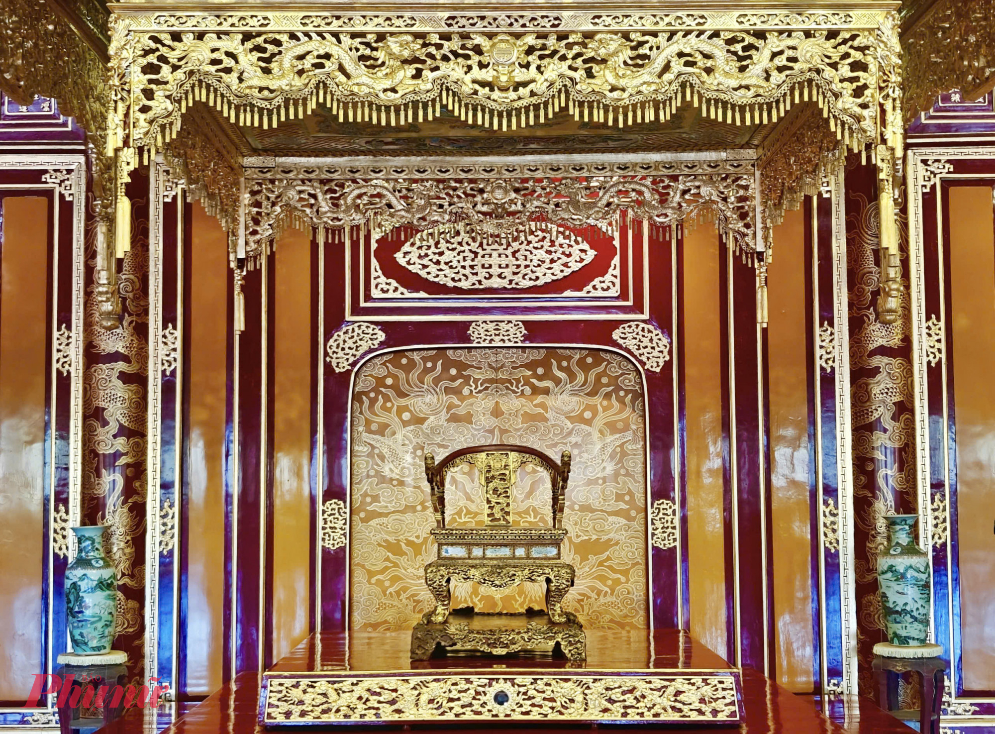 Ngai vua Triều Nguyễn đã được đưa trở lại không gian trưng bày  ở điện Thái Hòa