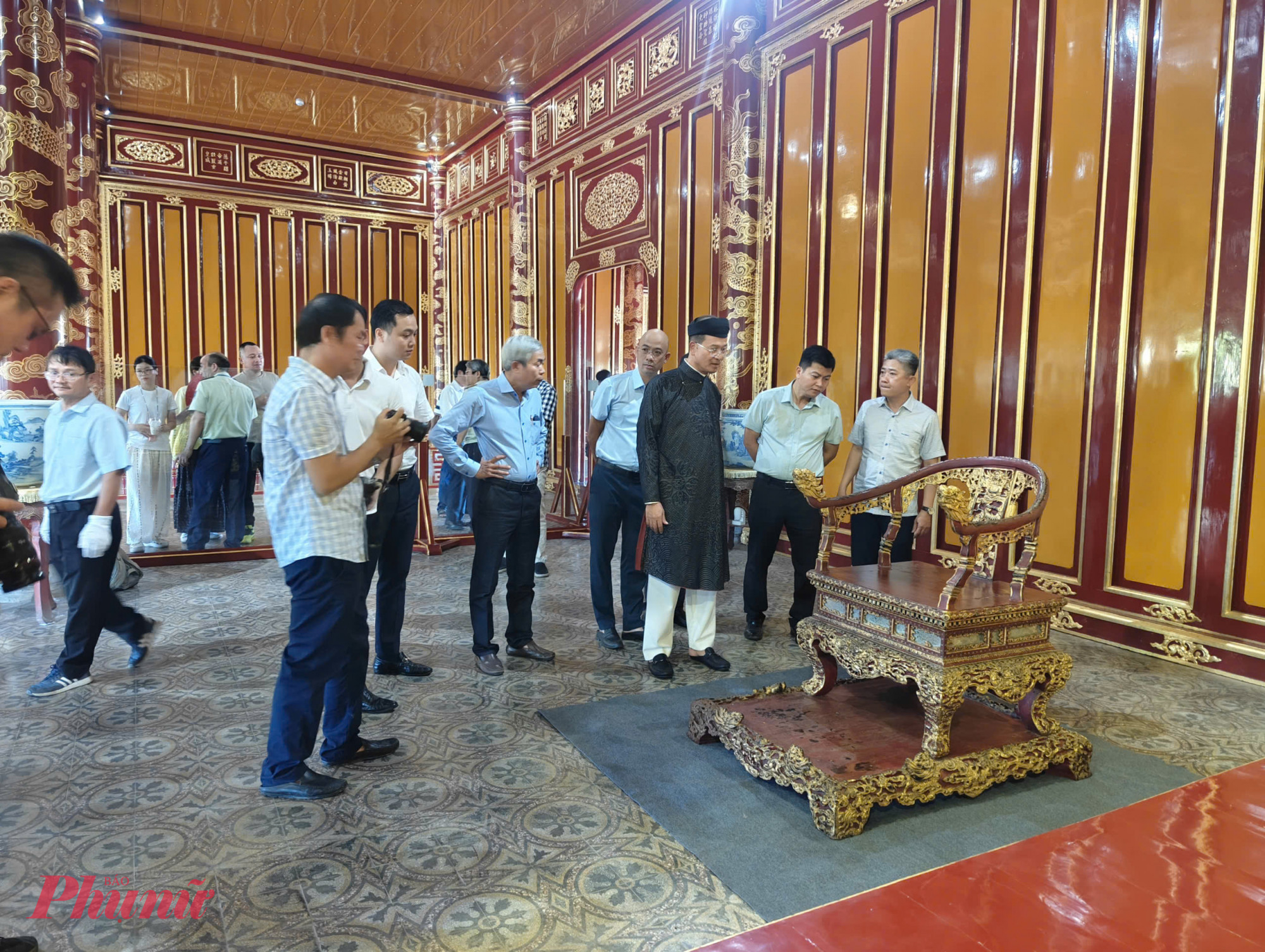 Bảo vật quốc gia Ngai vua triều Nguyễn là hiện vật đặc biệt quan trọng trong hệ thống di sản cung đình Huế