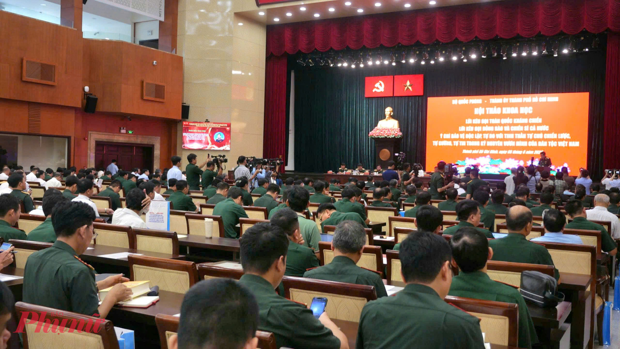 Quang cảnh hội thảo 