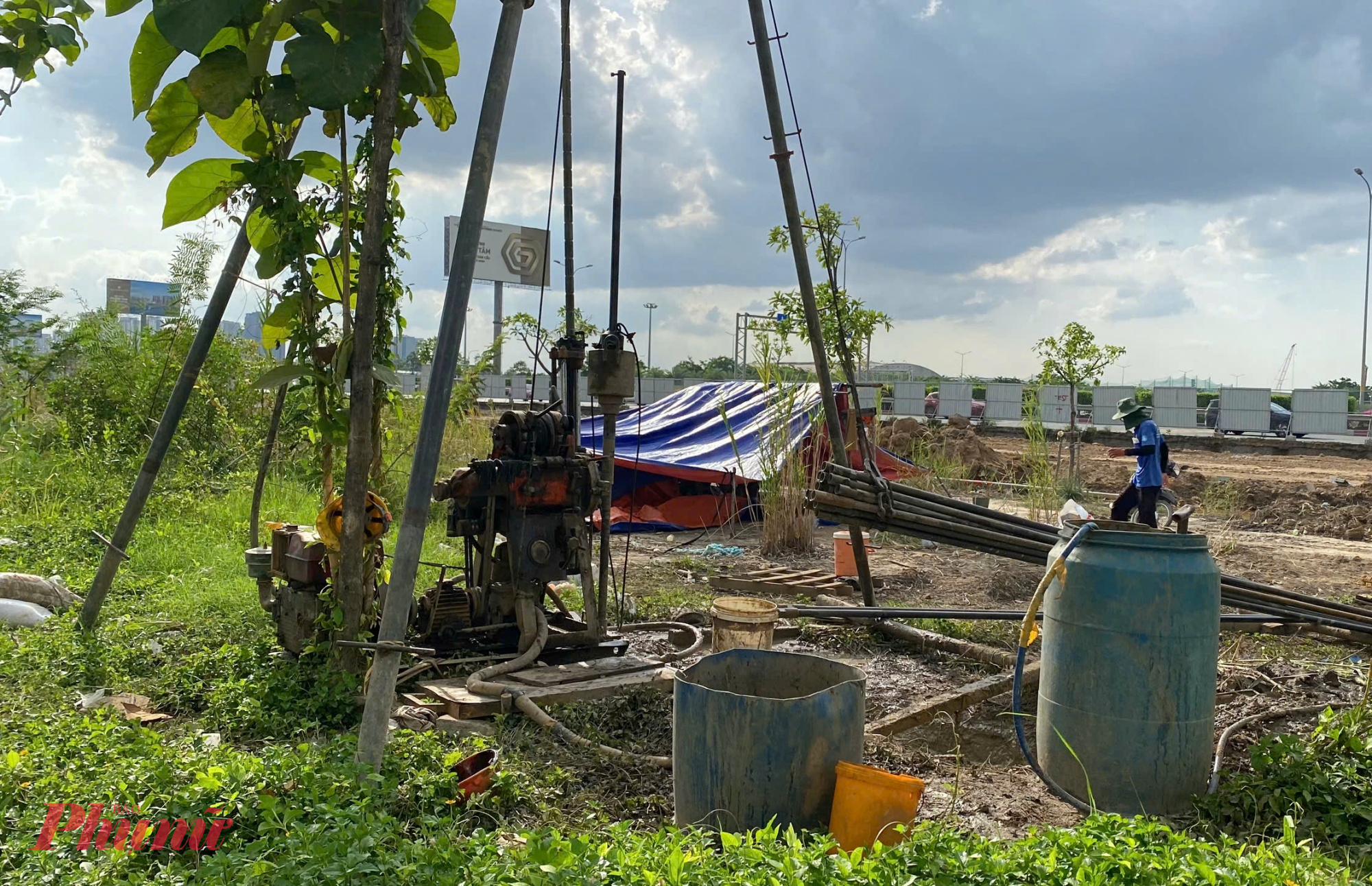 Điểm khoan khảo sát địa chất thuộc ga S3 của tuyến đường sắt Thủ Thiêm - Long Thành - Ảnh: Nguyễn Văn