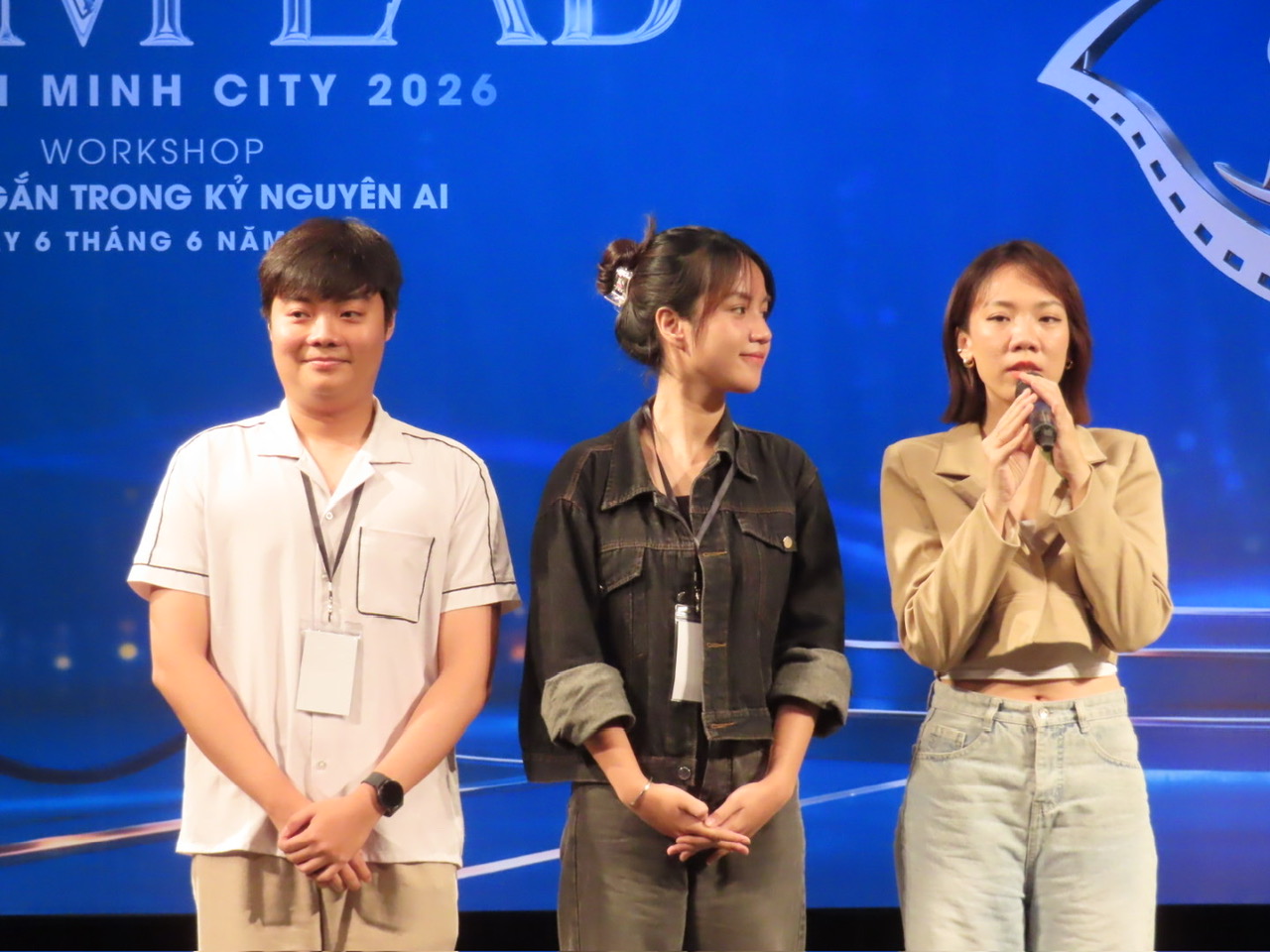 Đạo diễn Luk Vân (bìa phải) là 1 trong 4 mentor (người hướng dẫn) của chương trình Vườn ươn tài năng điện ảnh 