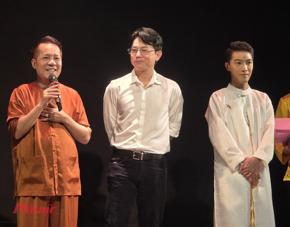 Đình Phong có bài thi báo cáo tốt nghiệp