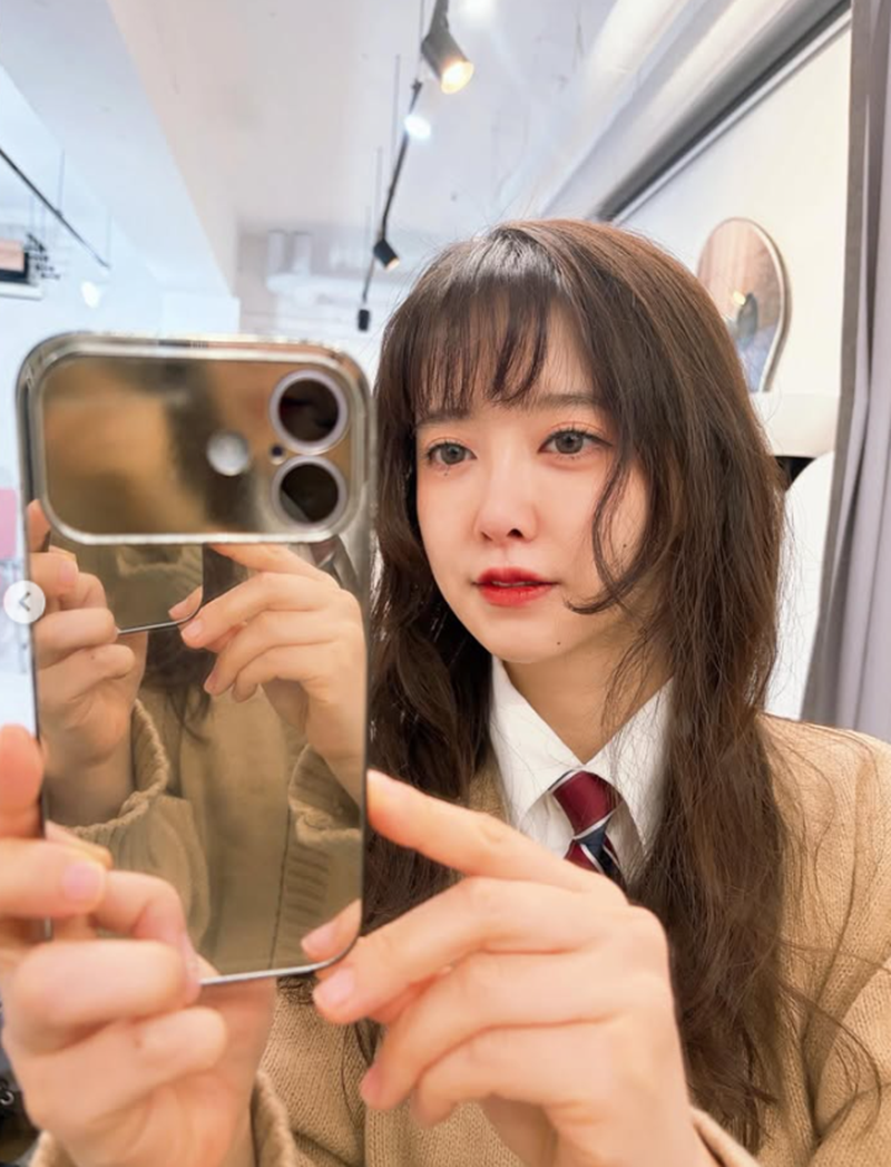 Làn da ở tuổi 42 của Goo HYe Sun khiến nhiều người ghen tị - Ảnh: instagram nhân vật
