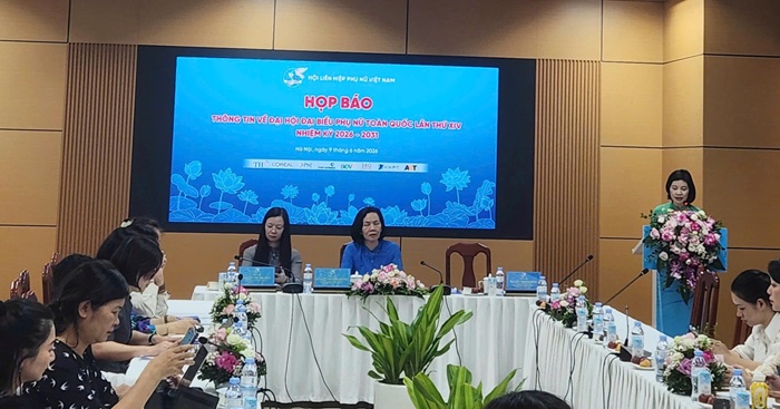 Quang cảnh buổi họp báo - Ảnh: H.A