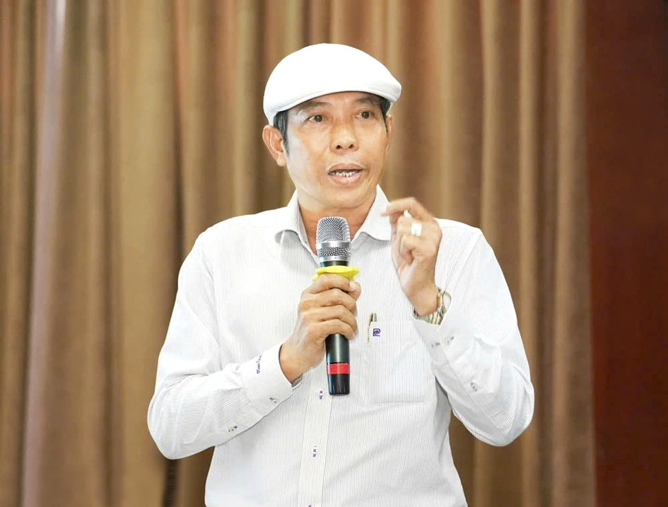 Thiết kế lại việc làm để không ai bị bỏ lại Ông Nguyễn Ngọc Tý - Giám đốc điều hành Công ty TNHH Thời trang Nón Sơn - Ảnh do nhân vật cung cấp