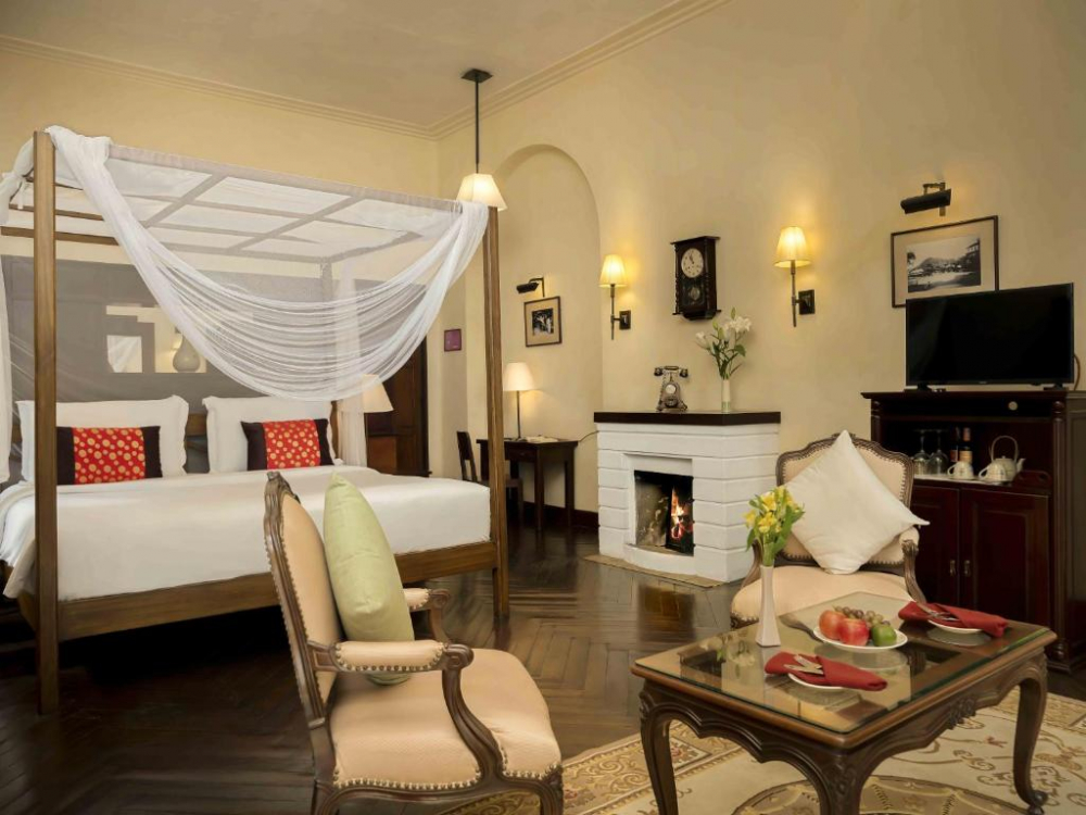 Đến Đà Lạt, du khách có thể lựa chọn lưu trú những căn biệt thự được phục dựng tỉ mỉ theo kiến trúc Pháp. 