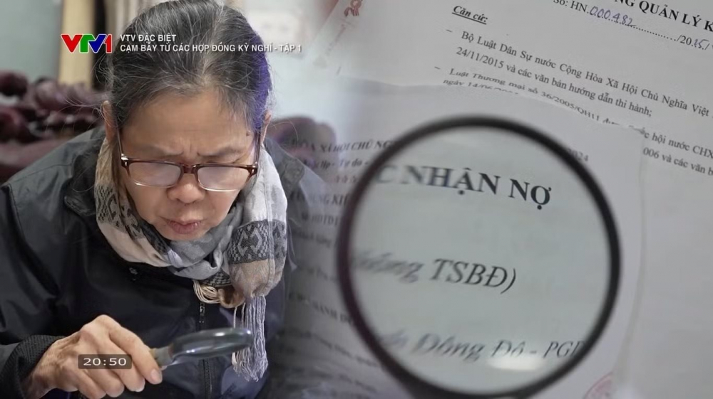 Điều đáng sợ về những giấc mơ đầu tư được bán cho người lớn tuổi Hình ảnh những người già cặm cuội nghiên cứu mớ hợp đồng kỳ nghỉ trên truyền hình gây ấn tượng mạnh với khán giả. Ảnh: Chụp màn hình