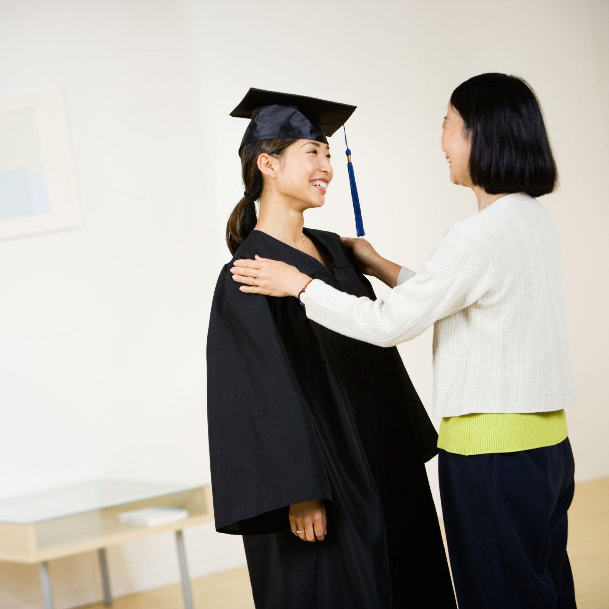 Nhiều người thuê một người mẹ dự lễ tốt nghiệp vì cảm giác có người thân bên cạnh mìnhẢnh minh họa: Getty Images