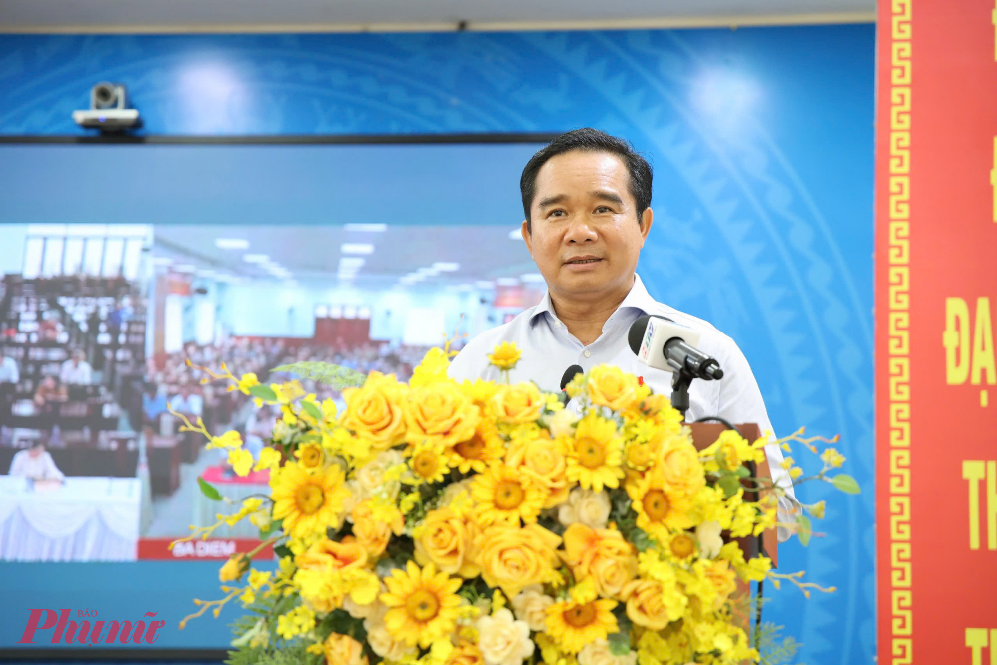 Chủ tịch UBND TPHCM: Hạ tầng bứt phá sẽ mở đường cho Hóc Môn phát triển đô thị Chủ tịch UBND TP.HCM Nguyễn Văn Được phát biểu tiếp thu, giải đáp các kiến nghị của cử tri về hạ tầng giao thông, chống ngập và định hướng phát triển đô thị tại khu vực Hóc Môn - Ảnh: Thanh Tâm
