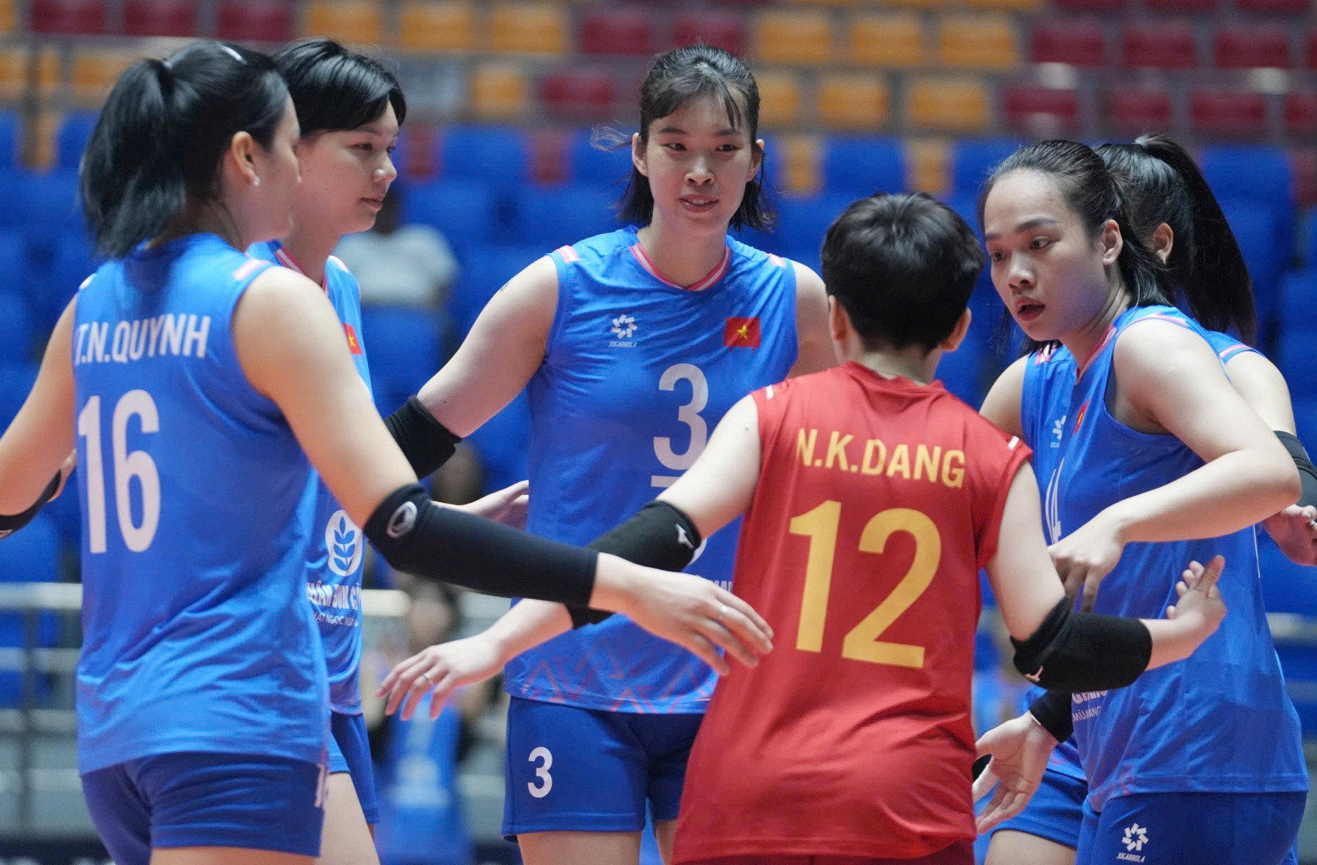 AVC Nations Cup 2026: Bốn trận thắng, chờ cửa ải Kazakhstan ngày mai Niềm vui chiến thắng của các cô gái Việt Nam - Nguồn: AVC