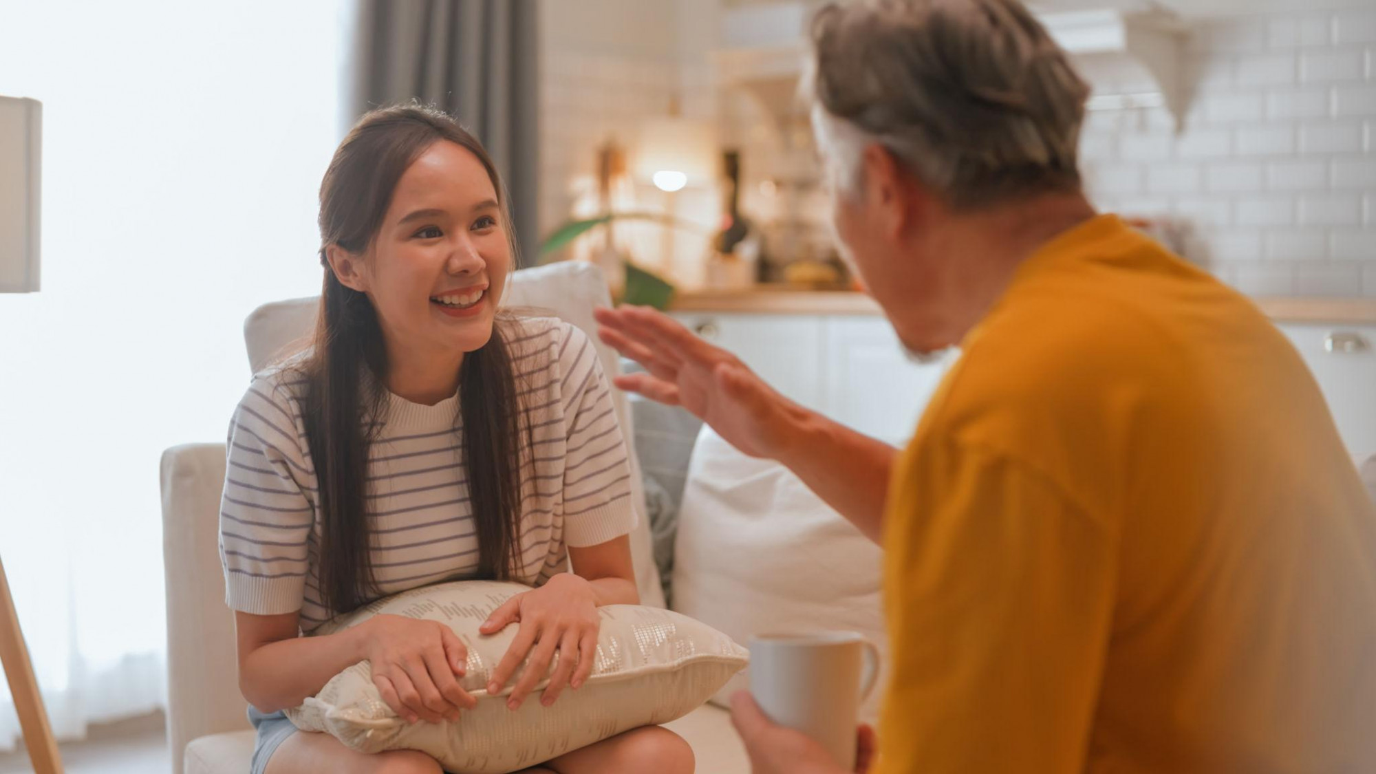Con gái chị không giấu được vẻ mãn nguyện - Ảnh minh họa Pexels