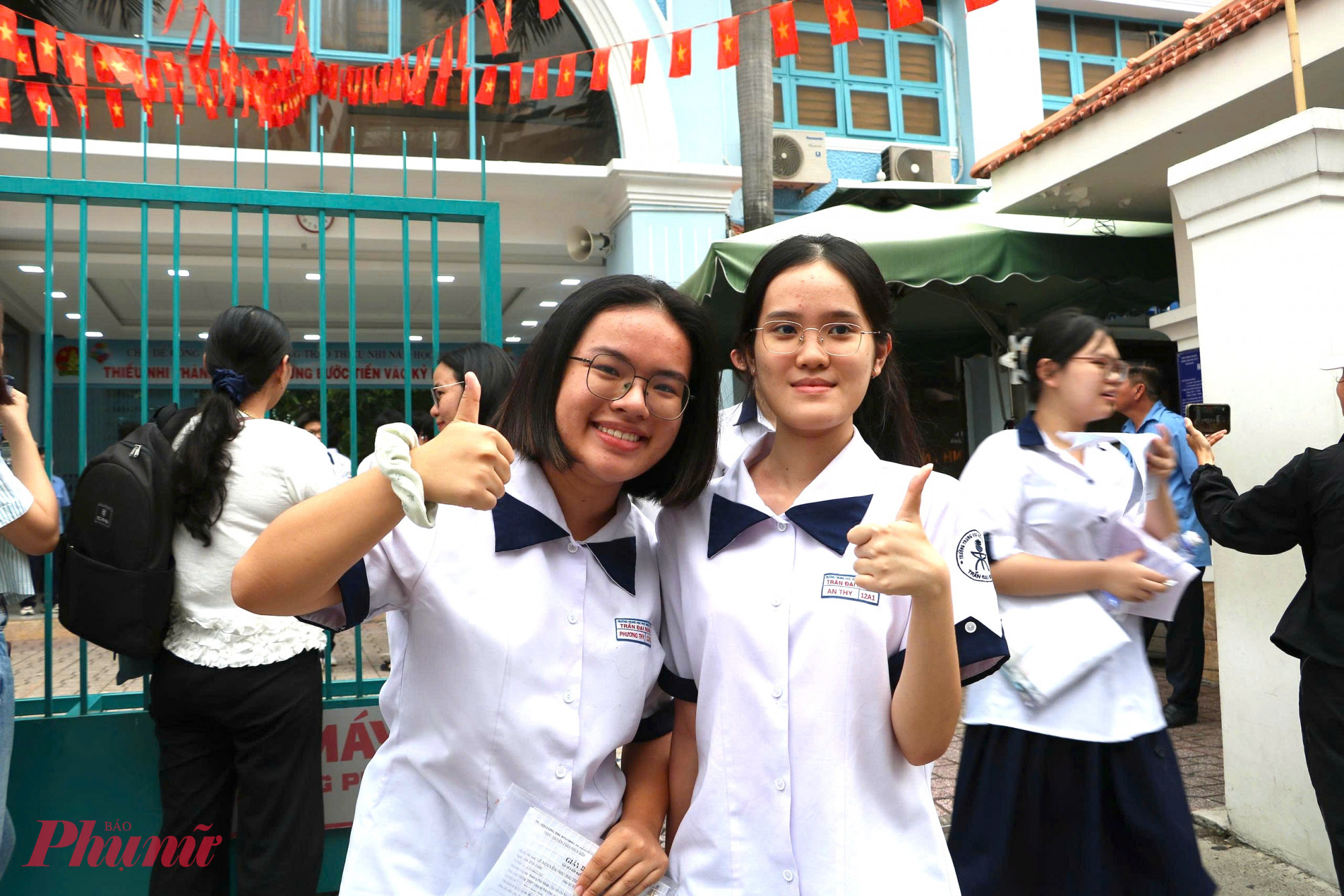 Nhiều thí sinh cho biết đề thi môn toán năm nay khá dễ thở - Ảnh: Trang Thư