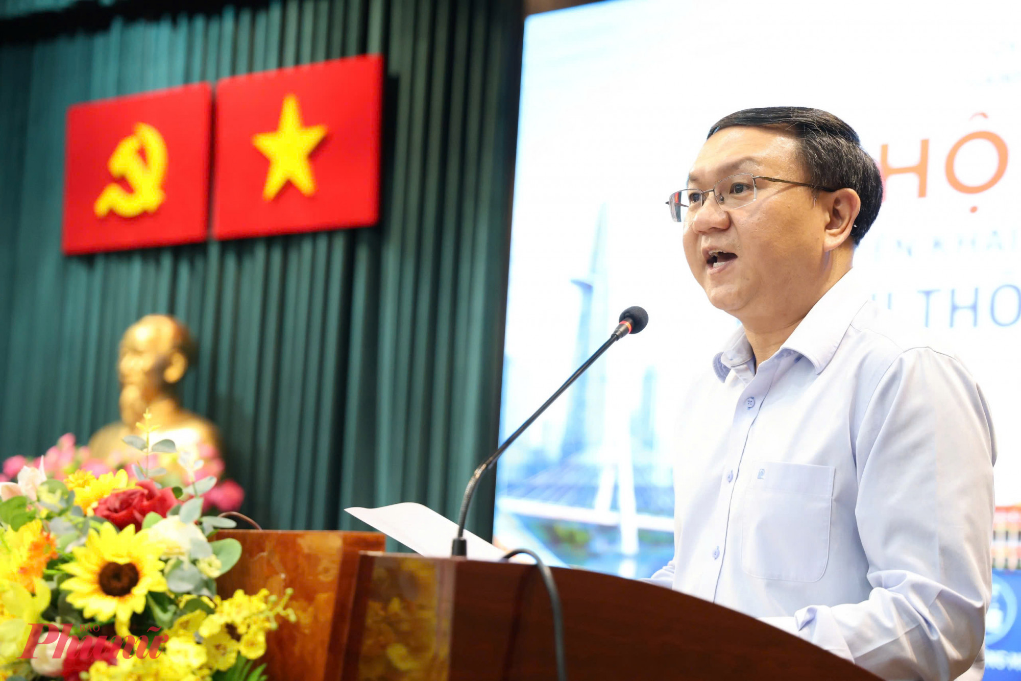 TPHCM thí điểm mô hình đô thị thông minh cấp xã tại Côn Đảo, Vũng Tàu và Phú Nhuận Ông Lâm Đình Thắng - Giám đốc Sở Khoa học và Công nghệ TPHCM phát biểu tại hội nghị - Ảnh: Thanh Tâm