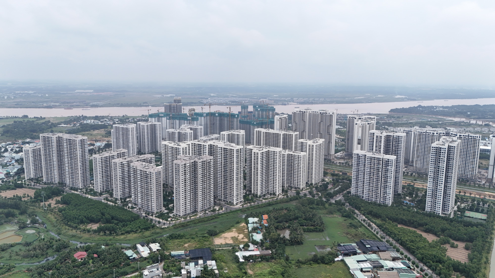 TPHCM đặt mục tiêu xử lý 68.000 hồ sơ đủ điều kiện trong năm 2026