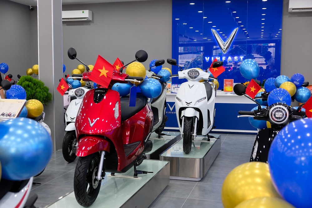 VinFast, Xe máy điện, xe điện cao cấp EV-Zone