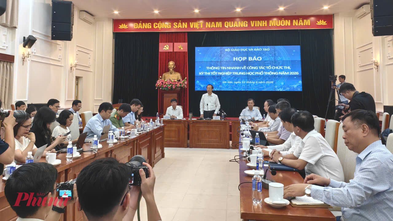 Quang cảnh buổi họp báo