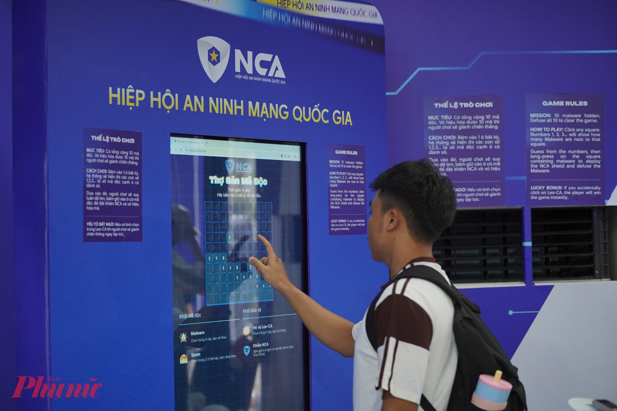 Khác với hình thức trưng bày truyền thống, triển lãm năm nay chú trọng trải nghiệm thực tế, giúp người dân tiếp cận gần hơn với công tác bảo vệ an ninh quốc gia và giữ gìn trật tự an toàn xã hội. Các nội dung được thể hiện trực quan, sinh động, kết hợp giữa giá trị lịch sử và ứng dụng công nghệ hiện đại.