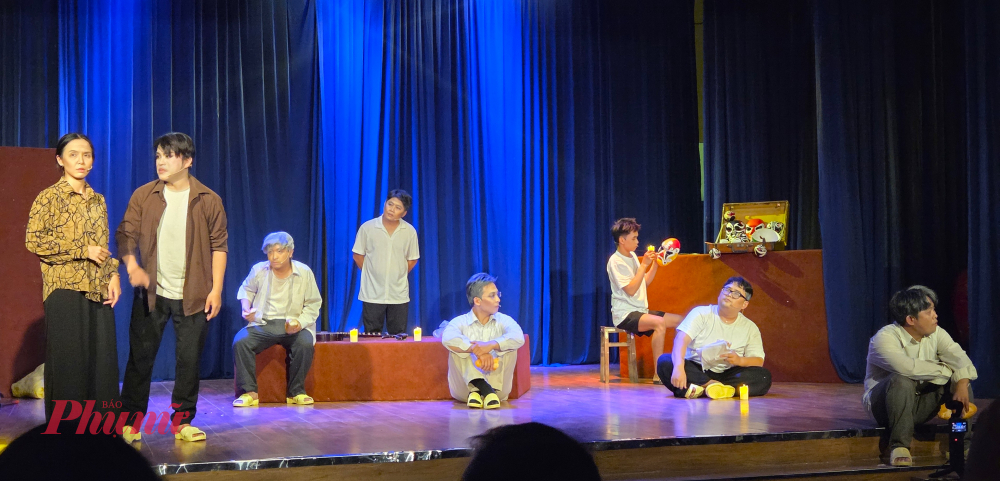 Những con người 