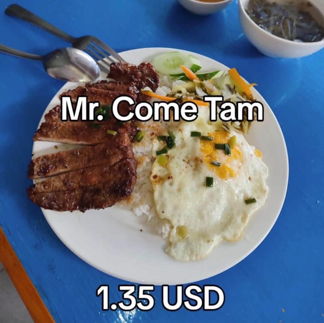 Đĩa cơm tấm được đặt tên theo cách mời gọi thực khách - Ảnh: mạng xã hội