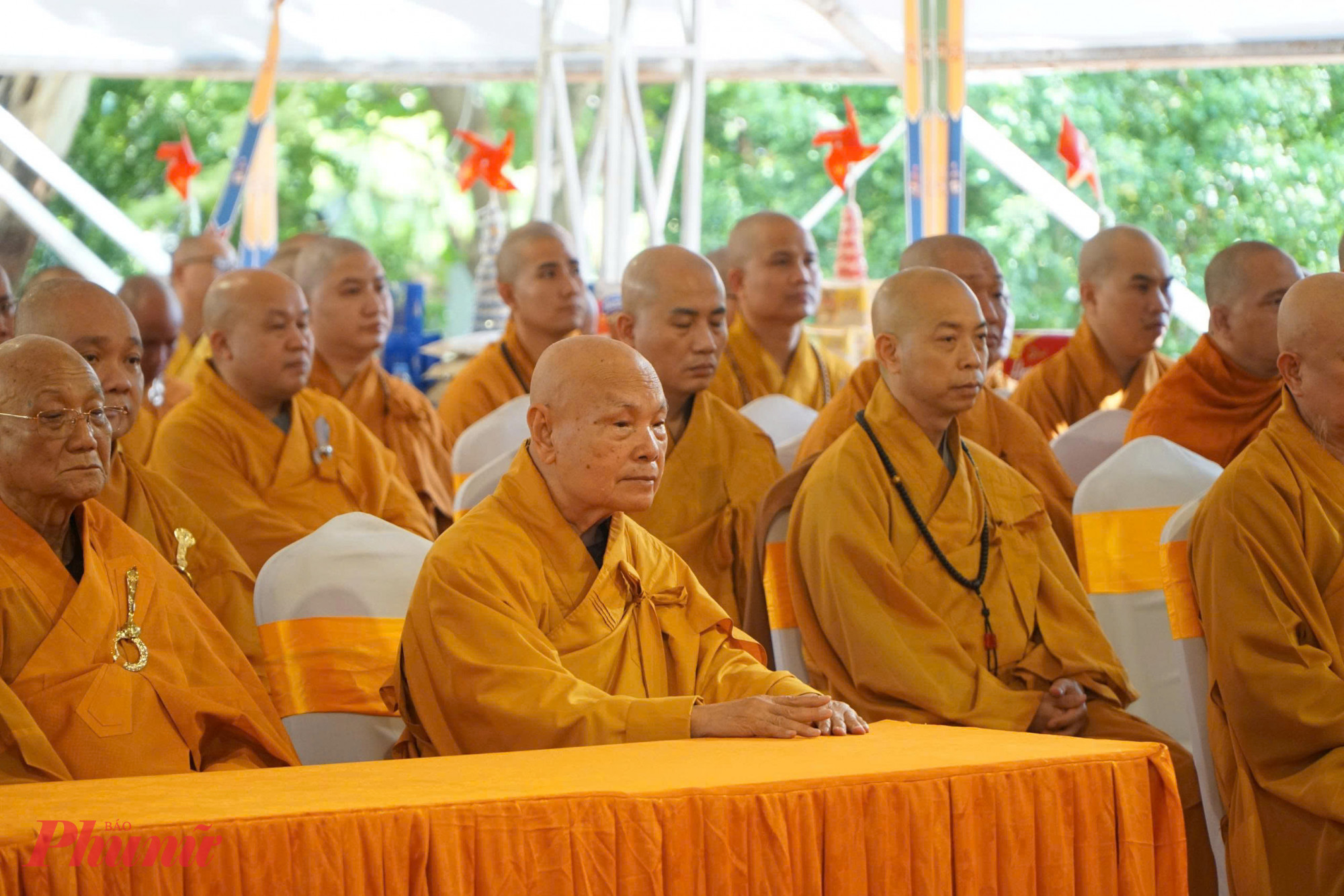 Chư tôn đức giáo phẩm tại lễ tưởng niệm, cầu siêu