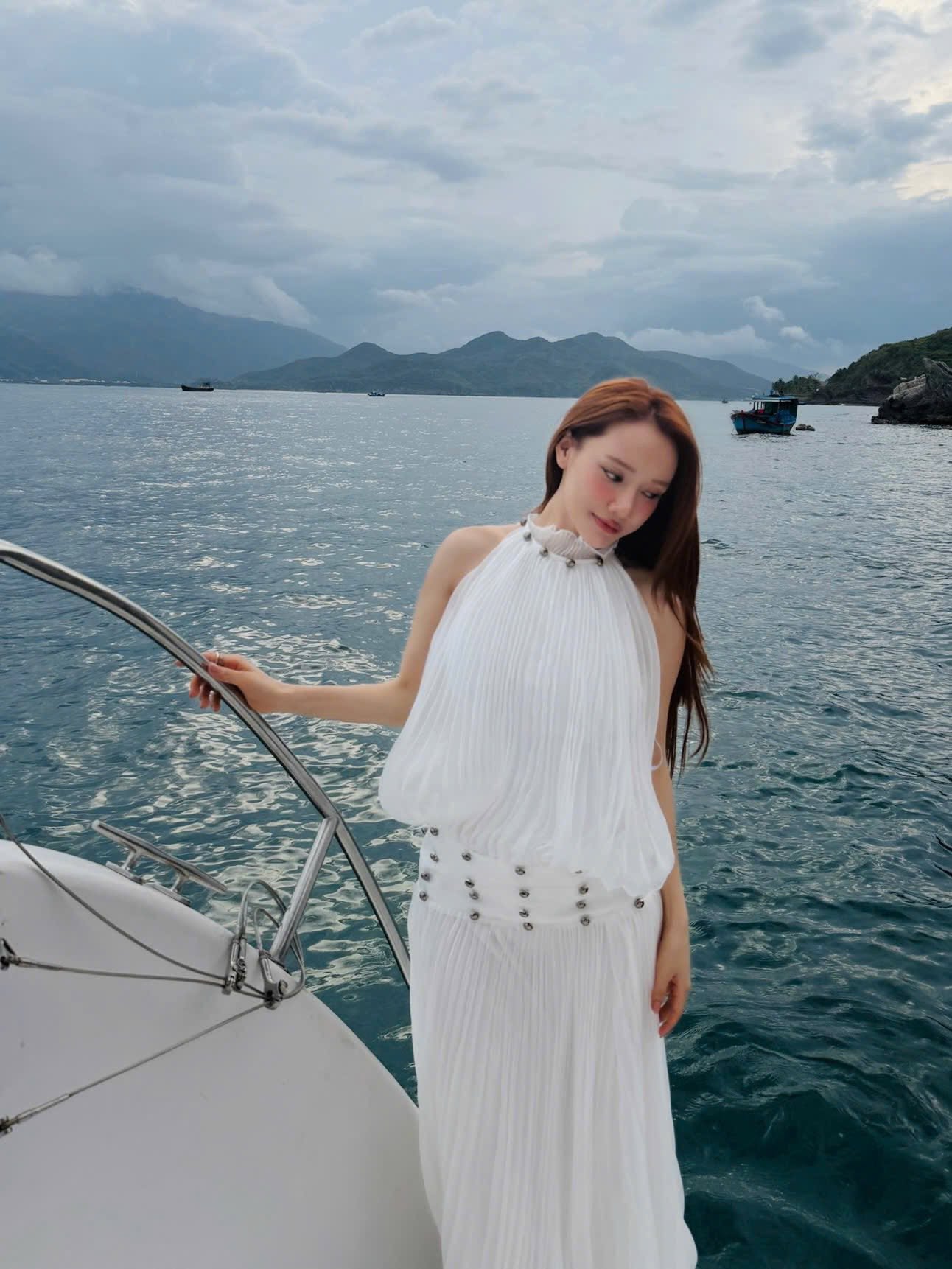 Mẹ 3 con Nh ã Phương