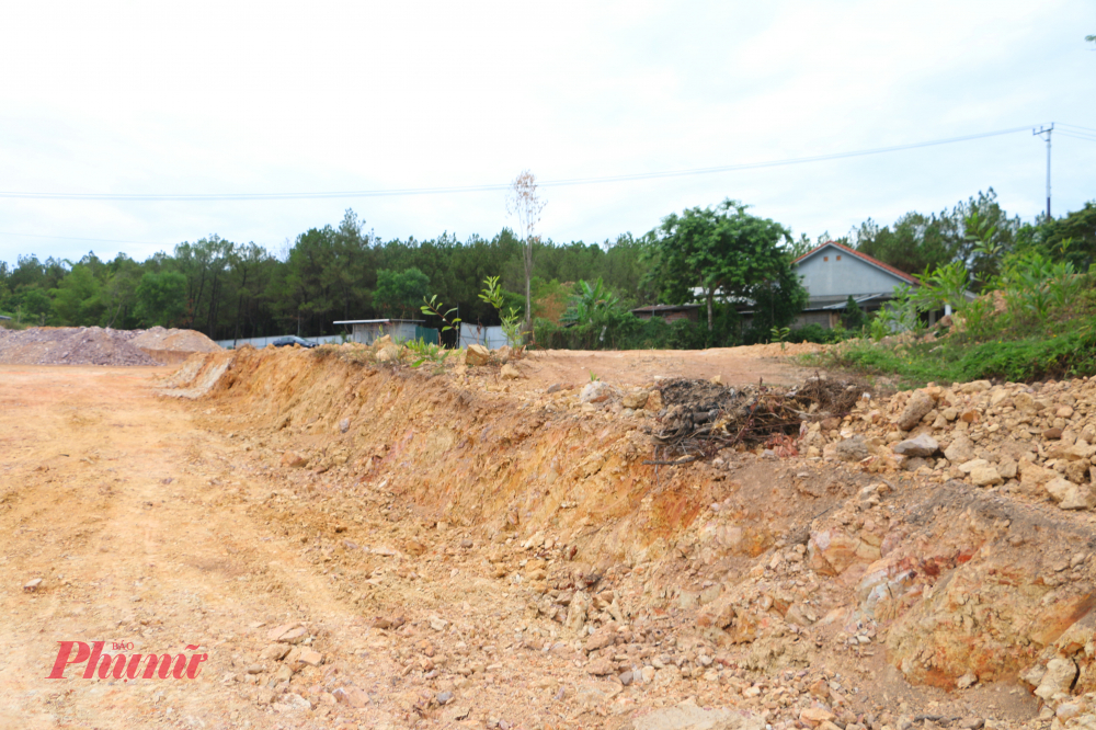 Theo hồ sơ dự án, quá trình này diễn ra từ tháng 3/2016 đến cuối năm 2024 mới hoàn thành.