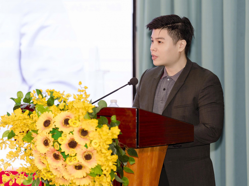 ThS.BS. nội trú Nguyễn Trường Hải đã nỗ lực không ngừng nghỉ để đem lại hy vọng cho hàng ngàn bệnh nhân bạch biến