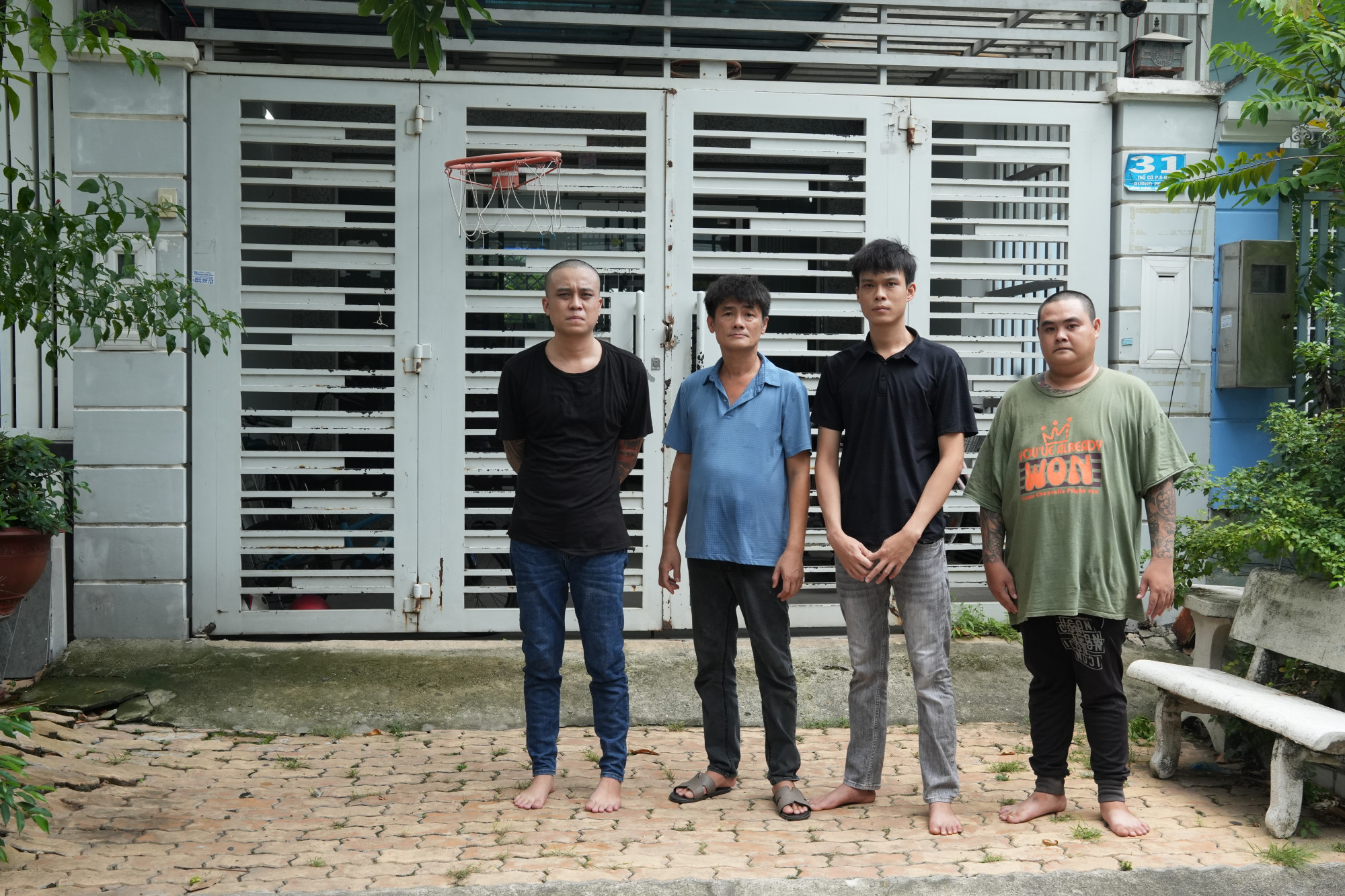 Các đối tượng tại hiện trường. Ảnh: CACC