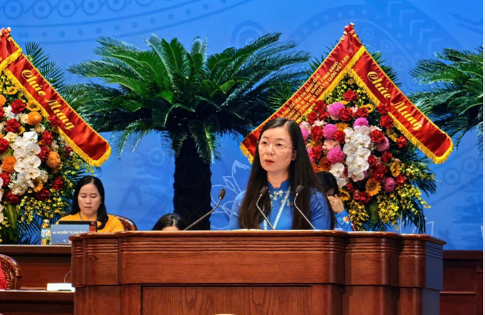Bà Nguyễn Thị Thu Hiền phát biểu tại Đại hội - Ảnh: A.N