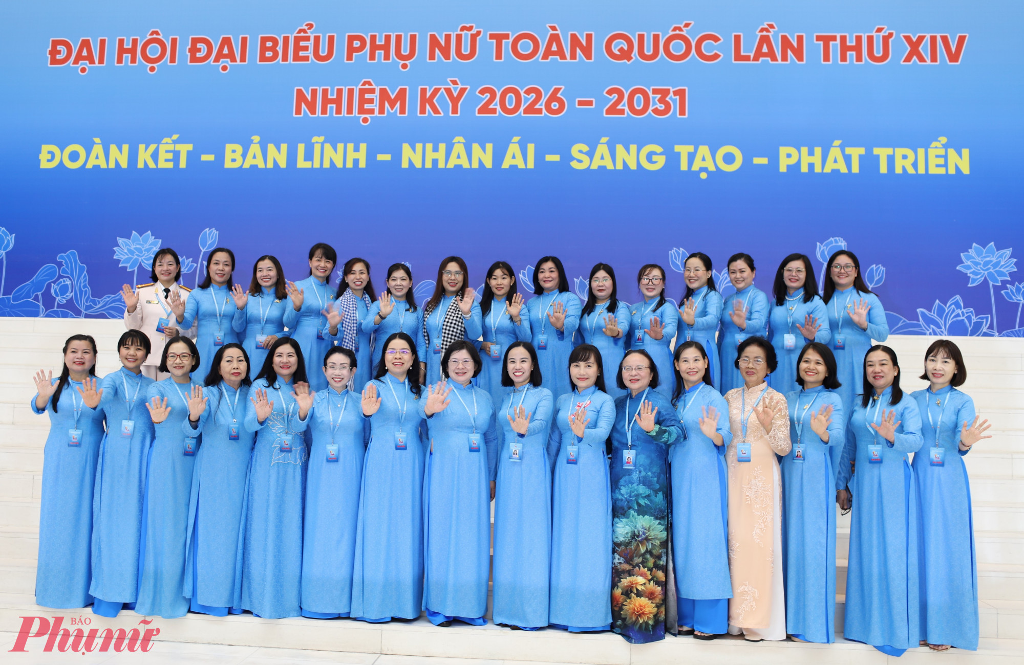 Đoàn đại biểu phụ nữ TPHCM tham dự Đại hội