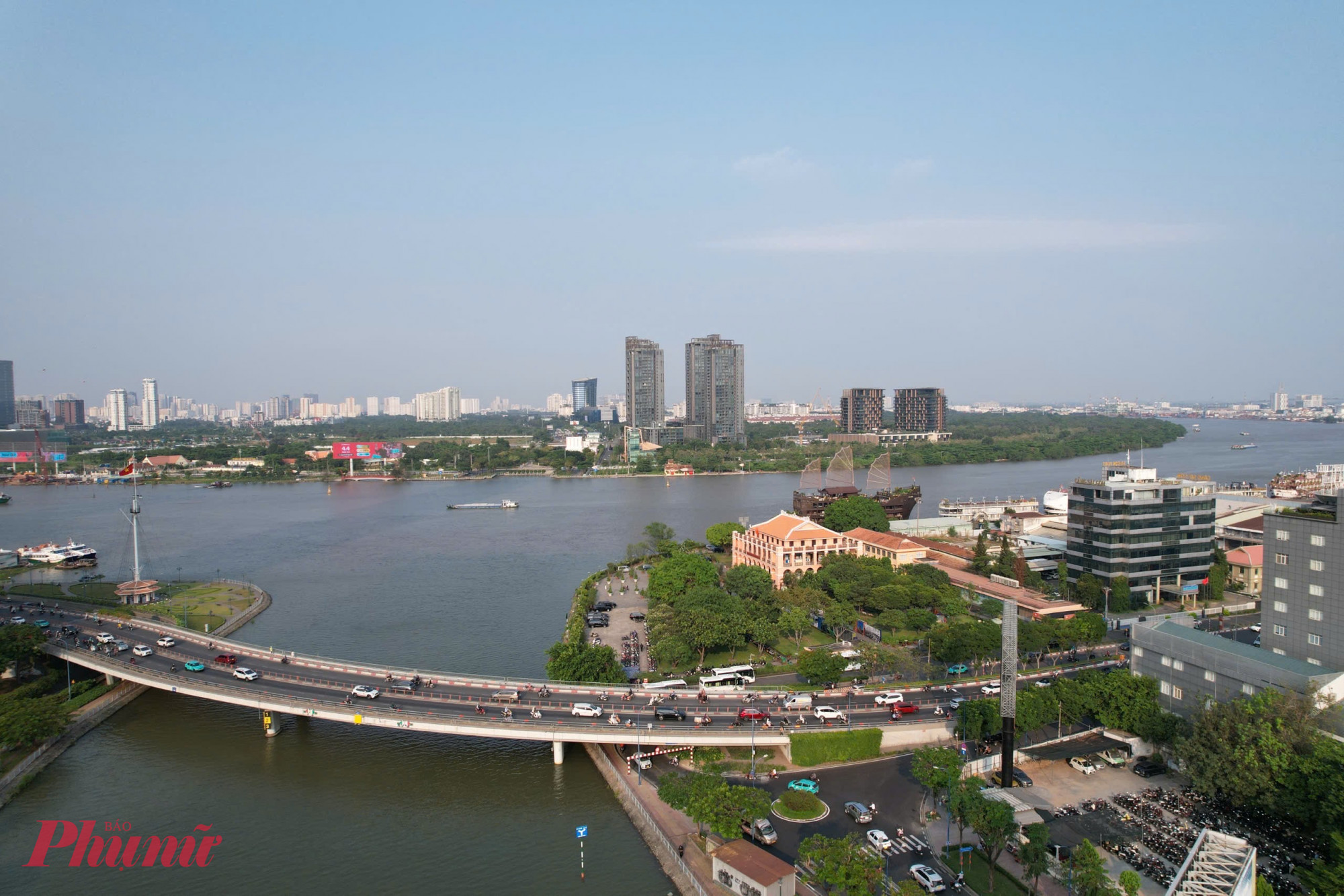 Dự án được kỳ vọng tạo trục công viên liên hoàn dọc sông Sài Gòn, bảo tồn giá trị lịch sử Bến Nhà Rồng, mở rộng không gian xanh và nâng cấp hạ tầng giao thông khu vực trung tâm - Ảnh: Thanh Tâm