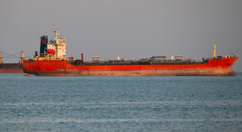 Hormuz mở cửa trở lại, giá dầu hạ nhiệt nhưng chưa về mức trước chiến sự