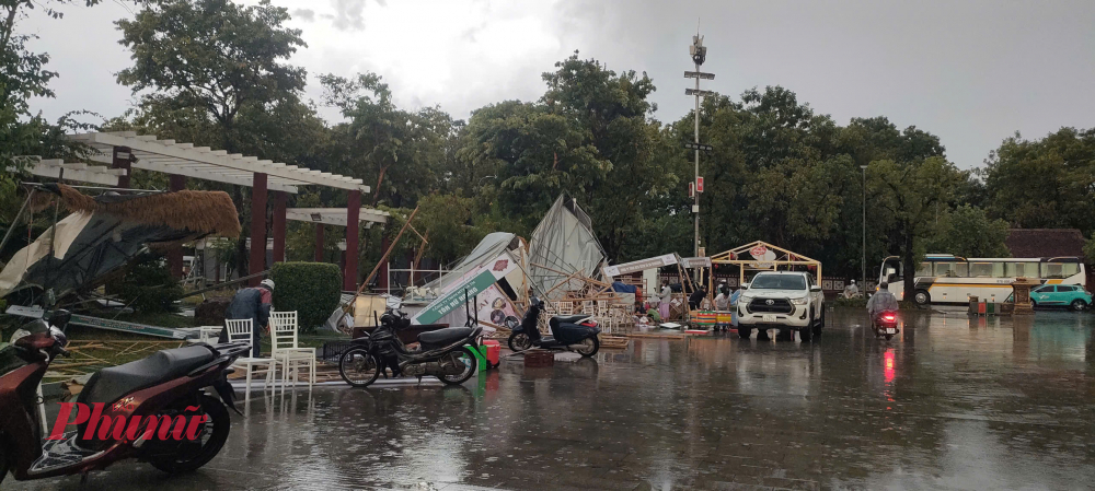 Ban Tổ chức rất mong nhận được sự thông cảm và chia sẻ của quý Nhân dân, du khách cùng các nghệ sĩ, đơn vị tham gia chương trình. Thông tin mới nhất về chương trình sẽ được Ban Tổ chức cập nhật trong thời gian tới thông qua các kênh thông tin chính thức