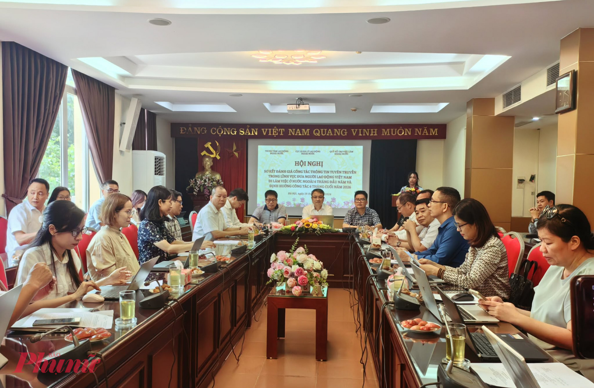 Quang cảnh hội nghị sơ kết 6 tháng đầu năm về công tác đưa người lao động Việt Nam đi làm việc ở nước ngoài, và định hướng 6 tháng cuối năm 2026