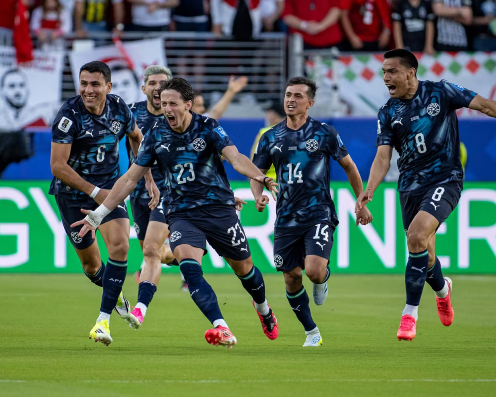 Matías Galarza của Paraguay ăn mừng bàn thắng duy nhất của trận đấu thuộc bảng D World Cup gặp Thổ Nhĩ Kỳ tại Sân vận động Vịnh San Francisco. Ảnh: Lyndsay Radnedge/ISI Photos/Getty Images