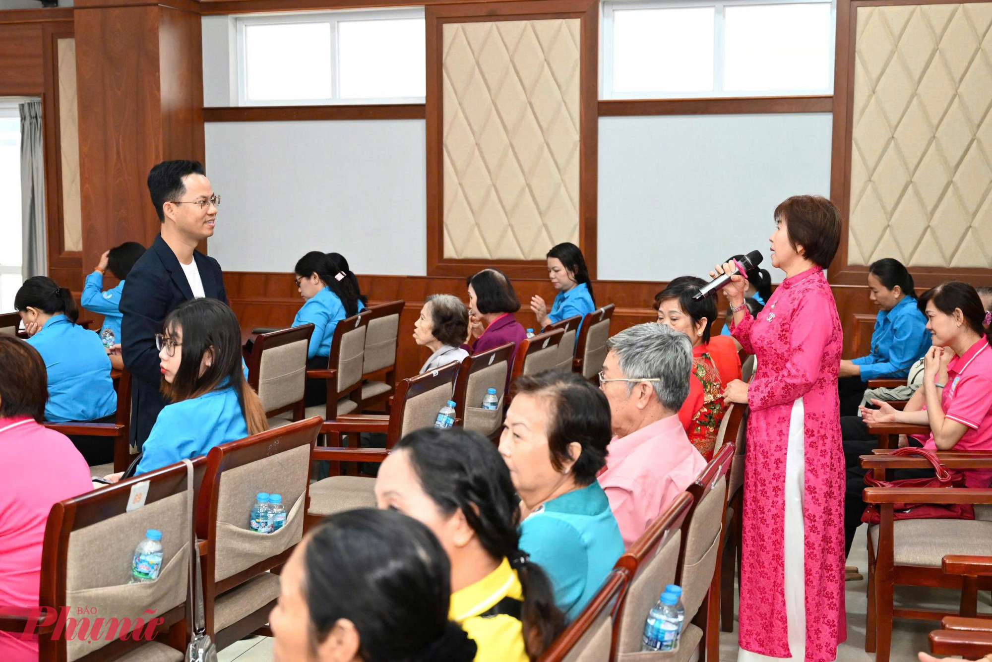 Tiến sĩ Bùi Hồng Quân - Ủy viên Ban Chấp hành Trung Ương Hội Tâm lý học Việt Nam, Trưởng Khoa Giáo dục Mầm non, Trường Đại học Sư phạm TPHCM là báo cáo viên tại hội nghị.