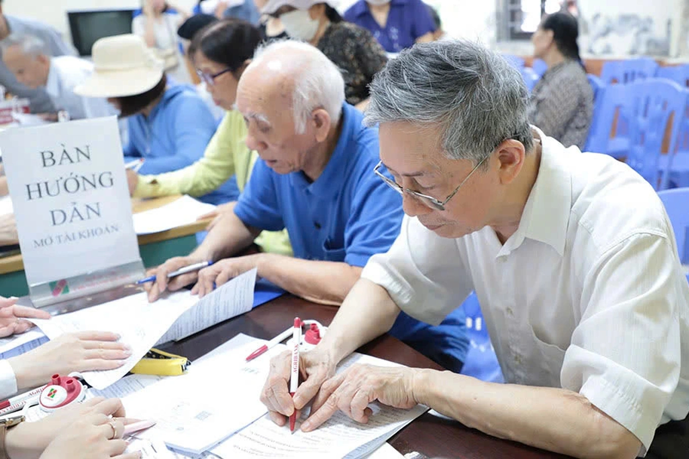 Người dân khi có thay đổi thông tin cần phải cập nhật thông tin với cơ quan BHXH - Ảnh: BHXH cung cấp