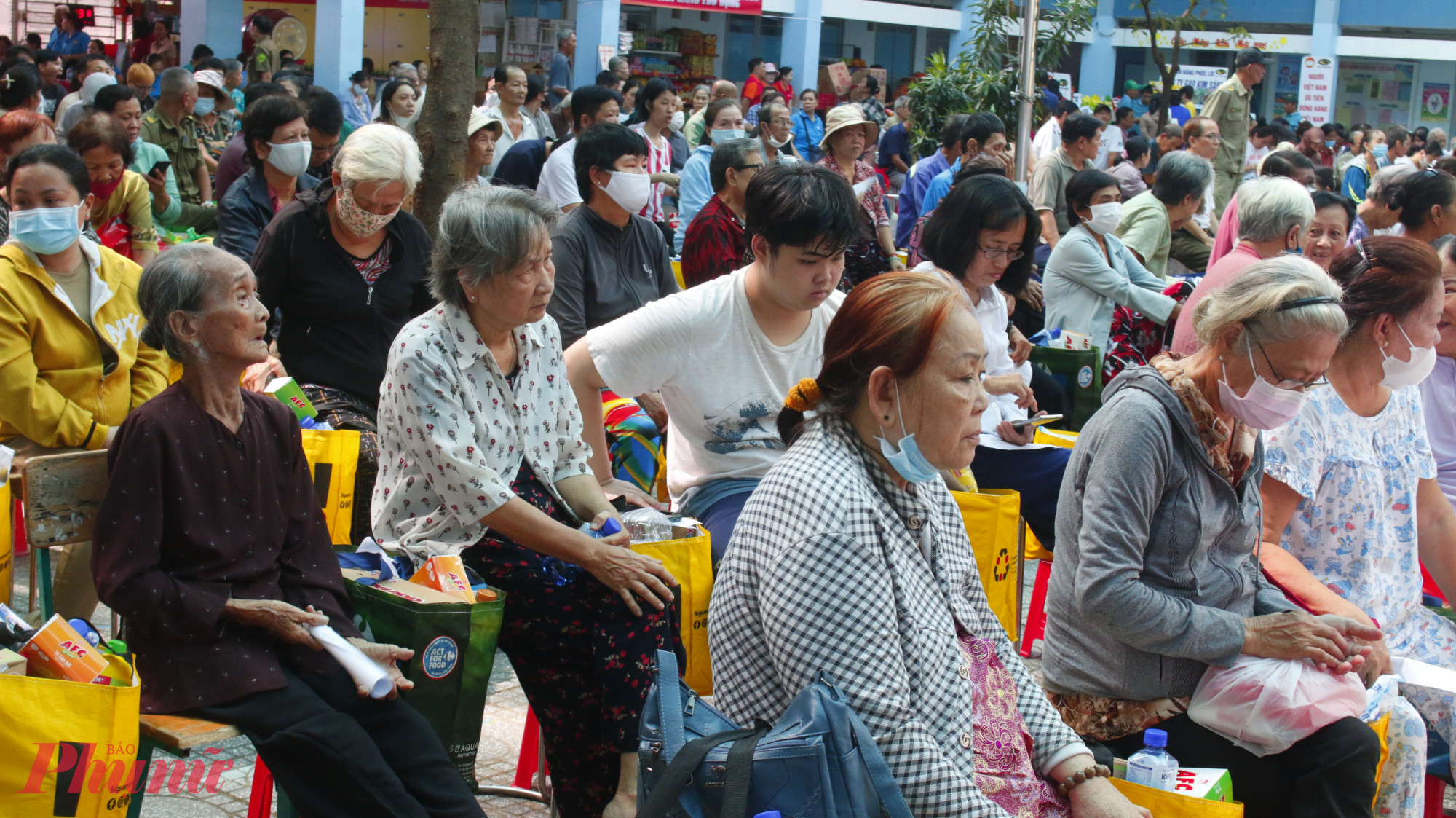 Đông đảo người dân tham dự chương trình “Chung tay vì cộng đồng” lần thứ 2 năm 2026.