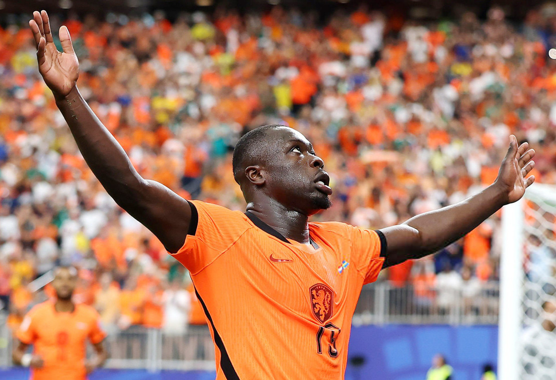Brobbey tỏa sáng rực rỡ - Ảnh: FIFA