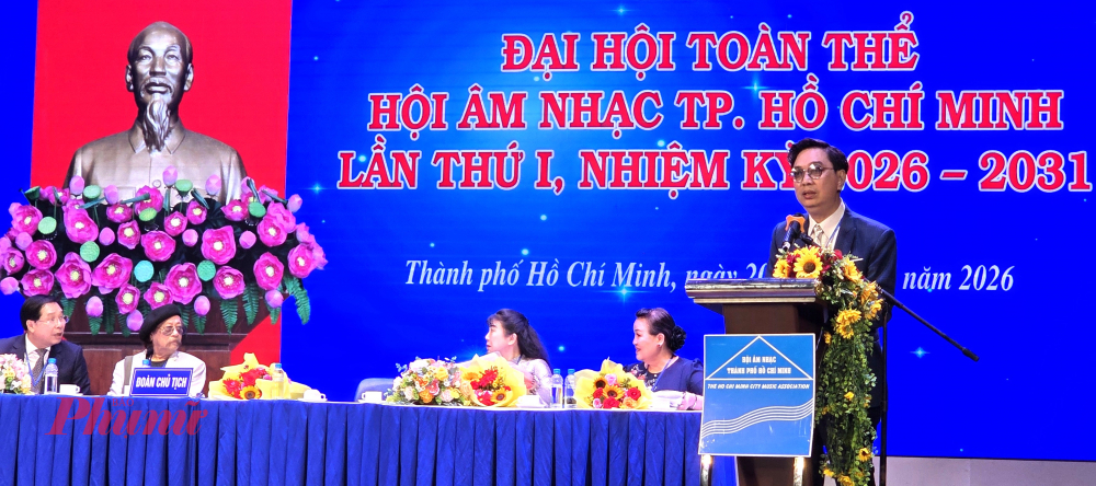 Nhạc sĩ Nguyễn Quang Vinh tái đắc cử Chủ tịch Hội Âm nhạc TPHCM Chủ tịch Hội Âm nhạc TPHCM Nguyễn Quang Vinh phát biểu nhận nhiệm vụ.