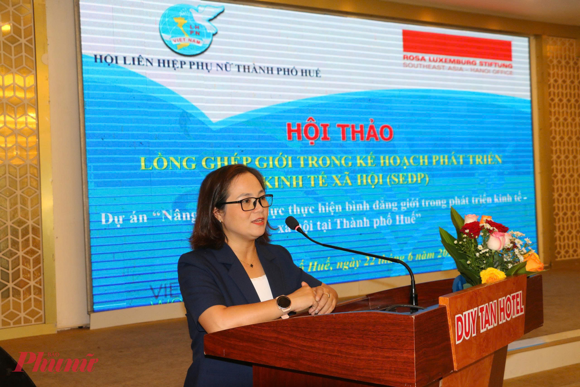“Hiến kế” giúp phụ nữ Huế phát triển kinh tế xã hội địa phương bà Đặng Đỗ Liên Chi - Ủy viên Thường vụ Hội LHPN TP Huế, Phó ban công tác Phụ nữ UBMTQ Việt Nam TP Huế