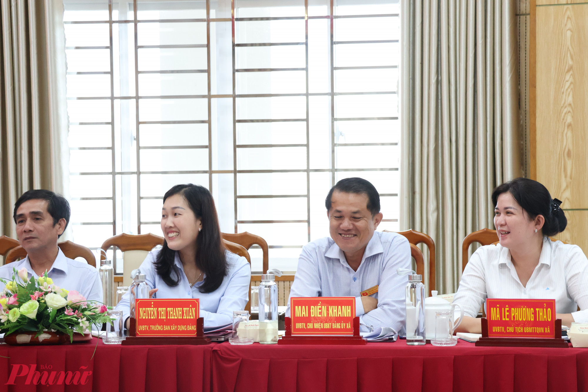 Phó bí thư Thành ủy Văn Thị Bạch Tuyết: Mỗi vị trí việc làm phải có cán bộ phù hợp nhất Buổi làm việc tập trung đánh giá kết quả vận hành mô hình chính quyền địa phương hai cấp và triển khai nhiệm vụ trọng tâm những tháng cuối năm - Ảnh: Thanh Tâm