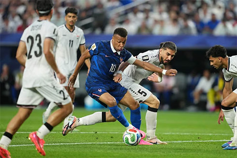 Mbappe lập cú đúp trong trận Pháp gặp Iraq - Ảnh: bongdaplus