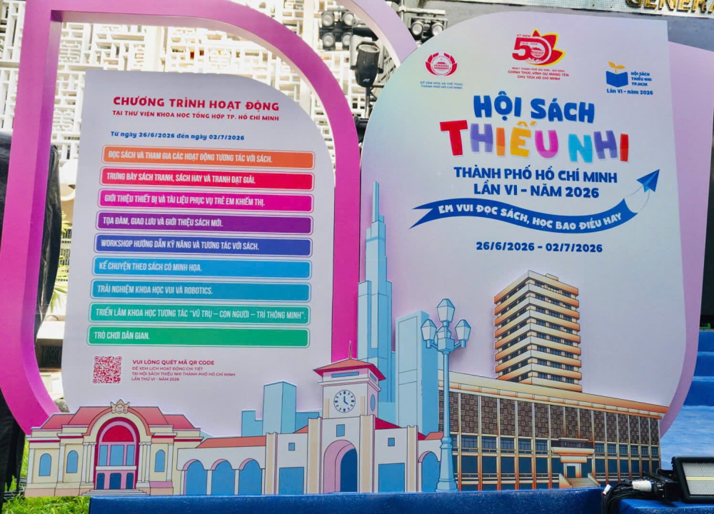 Hội sách là một sân chơi rộng lớn để các em thiếu nhi rời xa màn hình điện thoại và thỏa sức bơi lội trong đại dương tri thức - Ảnh: Thư viện Khoa học Tổng hợp TPHCM