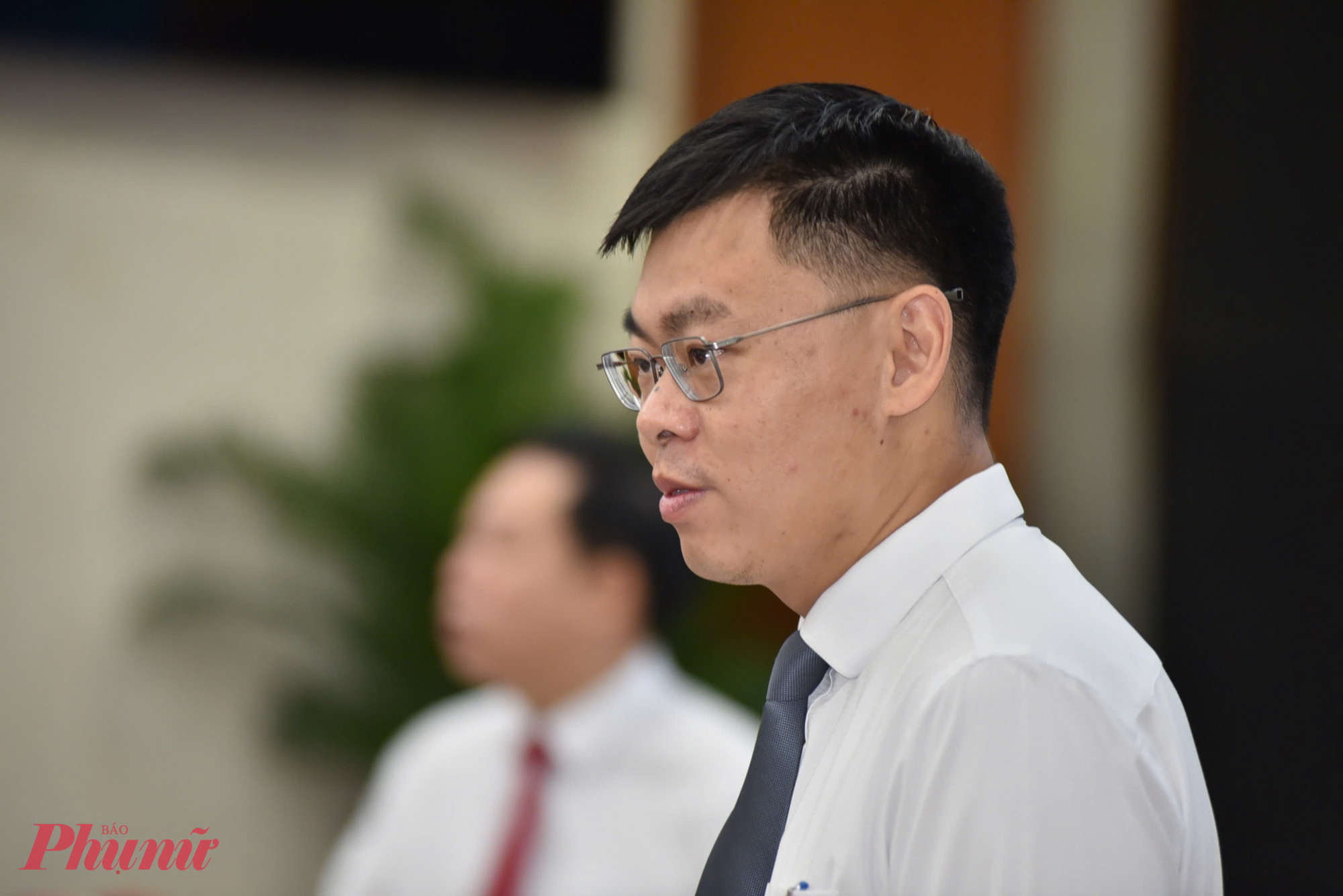 Ông Trương Minh Huy Vũ - Viện trưởng Viện Nghiên cứu phát triển TPHCM phát biểu khai mạc hội nghị - Ảnh: Thanh Tâm 